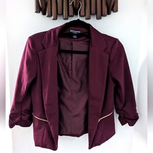 Sirens burgundy blazer